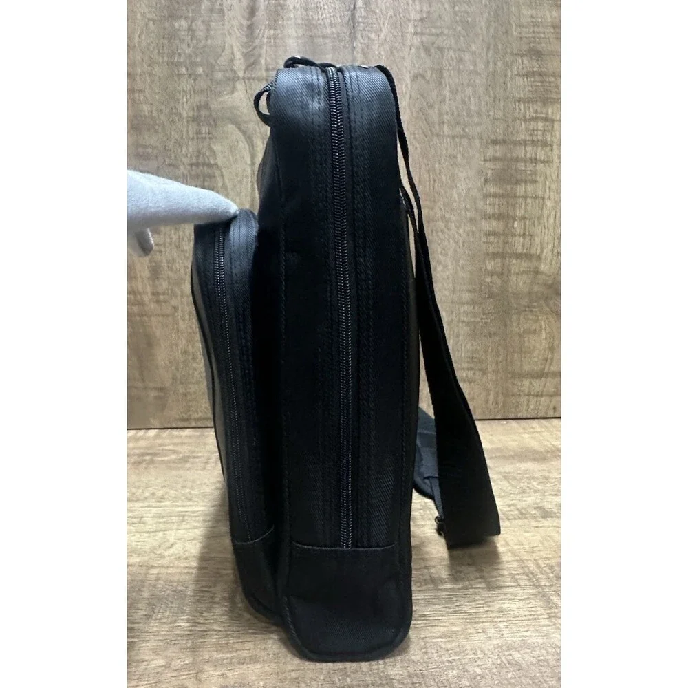 ThinkPad black computer bag with multiple compartments and pockets 16x13 Inches